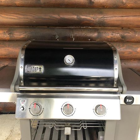 Mama Bear Valemount Exterior foto